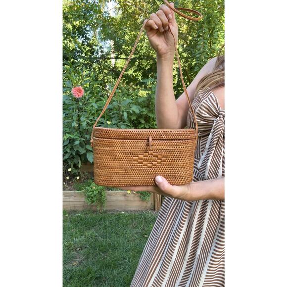 Rattan Crossbody Box Bag - Picture 1 of 4